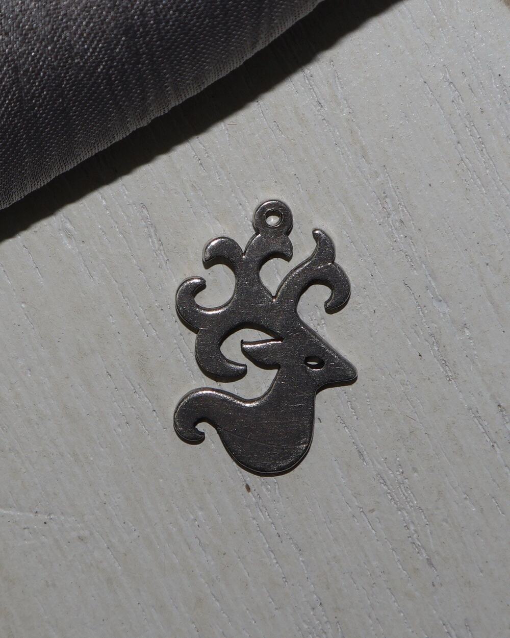 Retired James Avery Sterling Silver Reindeer Charm 0.9G /0.8in